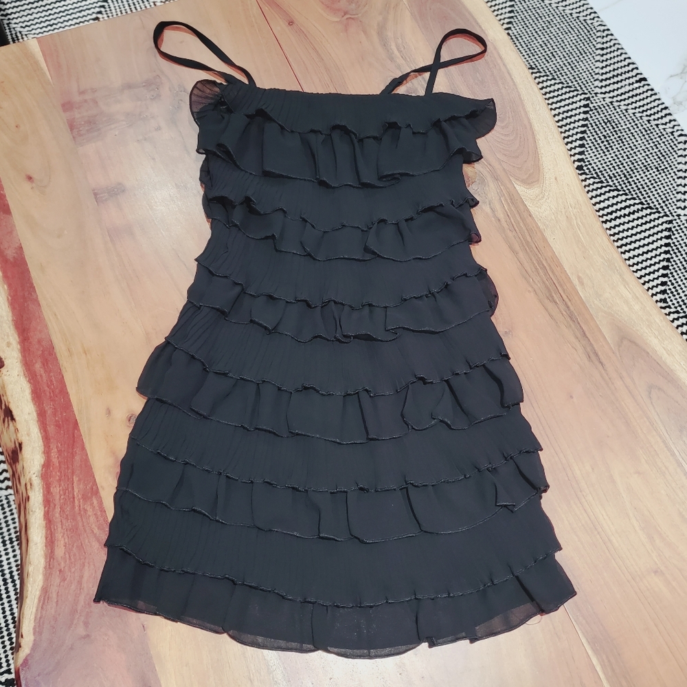 H&M• Black waterfall Tiered Flapper Dress • XS/2